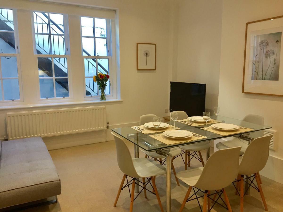 Stylish Apartment In Victoria Лондон Экстерьер фото